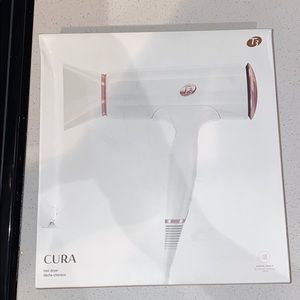 T3 CURA BLOW DRYER